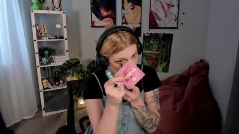 Ava online show from 04.12.26