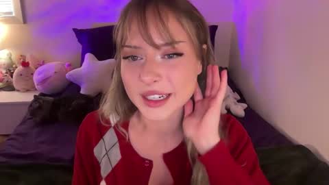 Snapshot of averyyy333 chatting on 11.20.25 Avery online show from 11.20.25