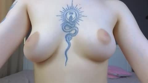 Snapshot of avgustina_love chatting on 01.18.26 avgustina_love online show from 01.18.26