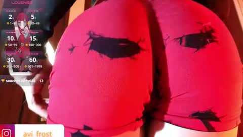 Snapshot of avi_frost chatting on 09.13.25 Saraaaa independent model 3 online show from 09.13.25