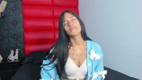 avi_thomsonn online show from 02.27.26