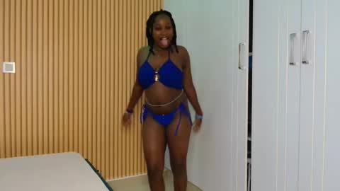 Snapshot of avian_talya chatting on 11.07.25 Avian online show from 11.07.25