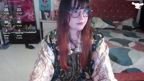 Abril online show from 09.23.25