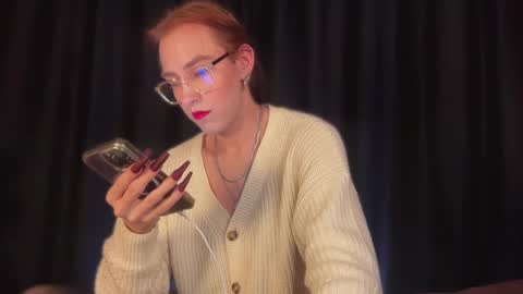 avril_pearly_ online show from 02.09.25