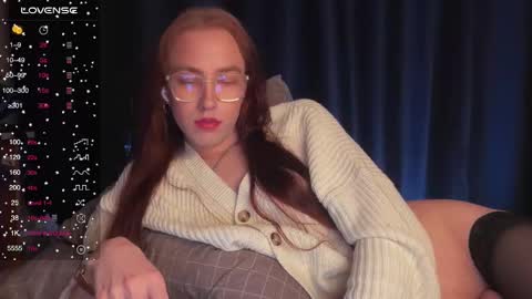 avril_pearly_ online show from 03.06.25