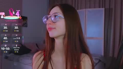 Snapshot of avrillemell chatting on 11.15.25 Avril online show from 11.15.25