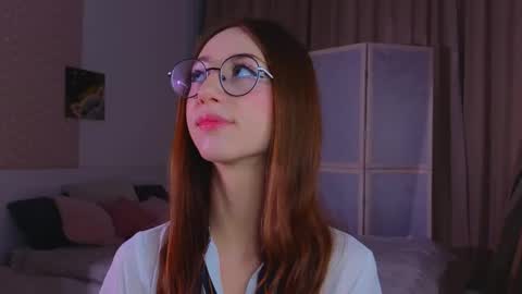 Snapshot of avrillemell chatting on 11.17.25 Avril online show from 11.17.25