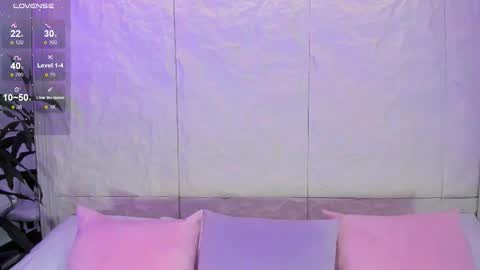 Snapshot of avymilton chatting on 10.23.25 Avy online show from 10.23.25