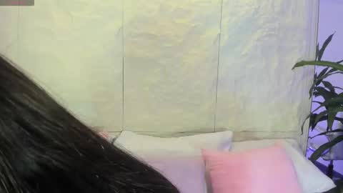 Snapshot of avymilton chatting on 10.27.25 Avy online show from 10.27.25