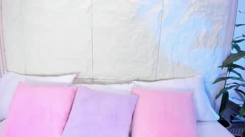 Snapshot of avymilton chatting on 11.18.25 Avy online show from 11.18.25