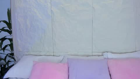 Snapshot of avymilton chatting on 12.01.25 Avy online show from 12.01.25