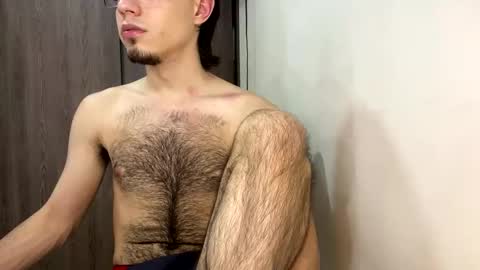 Snapshot of aw0052 chatting on 09.13.25 AndrewXxl independent online show from 09.13.25