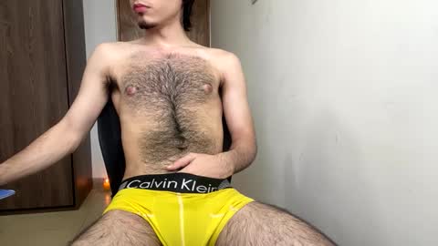 Snapshot of aw0052 chatting on 09.24.25 AndrewXxl independent online show from 09.24.25