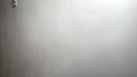 Snapshot of aw0052 chatting on 09.29.25 AndrewXxl independent online show from 09.29.25