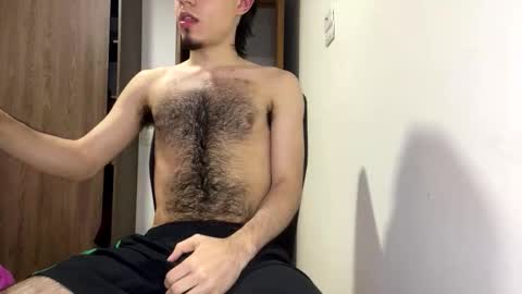 Snapshot of aw0052 chatting on 11.20.25 AndrewXxl independent online show from 11.20.25