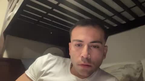 Snapshot of axel101101 chatting on 04.04.26 Axel Palacios online show from 04.04.26