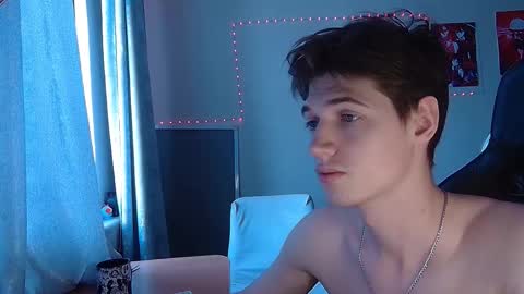 Snapshot of axel_0ne chatting on 02.14.26 axel_0ne online show from 02.14.26