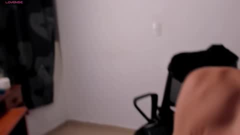 Snapshot of axel_davis_ chatting on 11.18.25 axel davis online show from 11.18.25