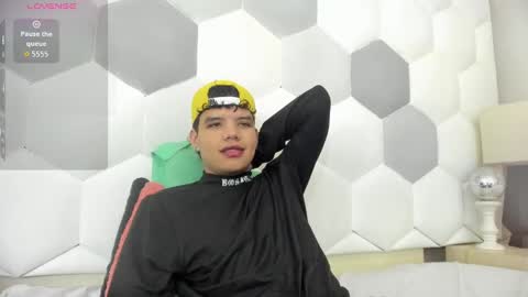 Snapshot of axel_forte chatting on 10.29.25 Axel Forte online show from 10.29.25