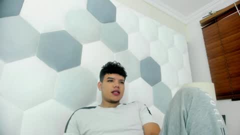 Axel Forte online show from 04.11.26