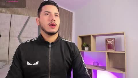 axel_grey_ online show from 02.15.26