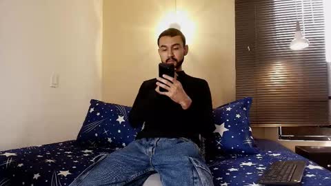 Axel Moon online show from 11.11.25