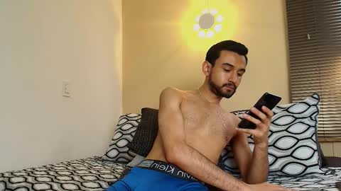 Axel Moon online show from 12.13.25