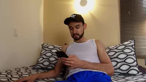 Axel Moon online show from 12.15.25