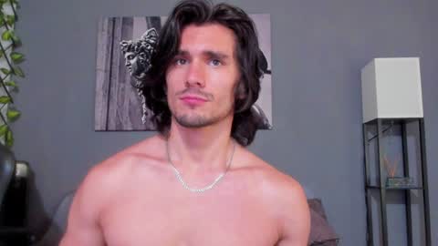 Snapshot of axel_owen chatting on 01.16.25 Axel online show from 01.16.25