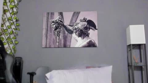 Snapshot of axel_owen chatting on 01.22.25 Axel online show from 01.22.25