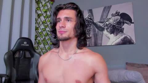 Snapshot of axel_owen chatting on 03.02.25 Axel online show from 03.02.25