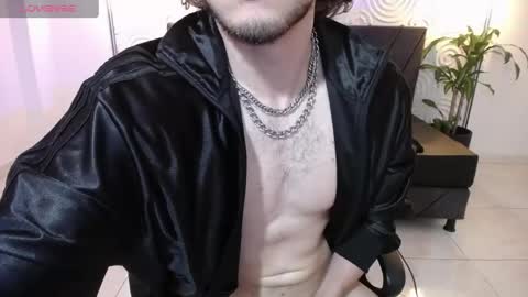Snapshot of axel_porn_ chatting on 04.18.26 Axel online show from 04.18.26