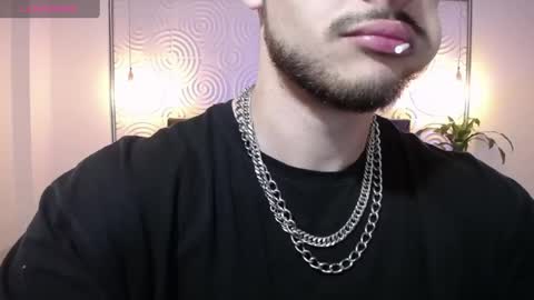 Snapshot of axel_porn_ chatting on 04.18.26 Axel online show from 04.18.26