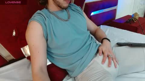 Snapshot of axel_porn_ chatting on 05.16.26 Axel online show from 05.16.26