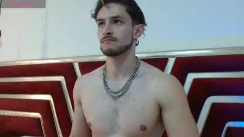 Snapshot of axel_porn_ chatting on 05.21.26 Axel online show from 05.21.26