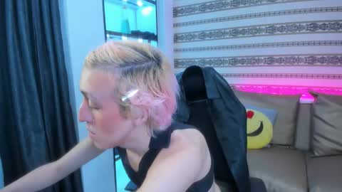 Snapshot of axel_ramos chatting on 12.12.24 exel online show from 12.12.24