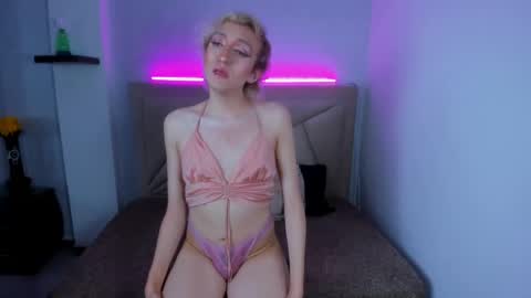 Snapshot of axel_ramos chatting on 03.01.25 exel online show from 03.01.25