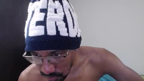 Snapshot of axel_rios_207467 chatting on 10.30.25 axel rios online show from 10.30.25