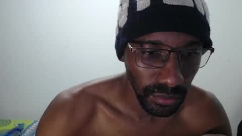 Snapshot of axel_rios_207467 chatting on 11.02.25 axel rios online show from 11.02.25