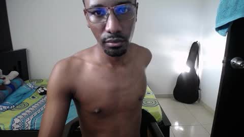 Snapshot of axel_rios_207467 chatting on 11.04.25 axel rios online show from 11.04.25