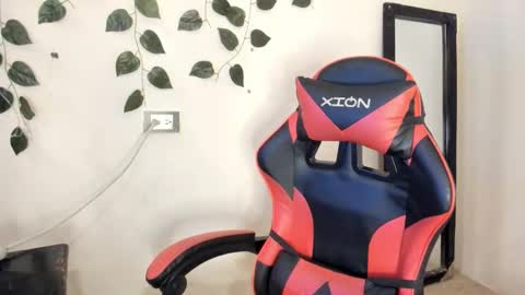 axel_rosse2 online show from 11.23.25