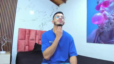 Axel  online show from 12.02.24