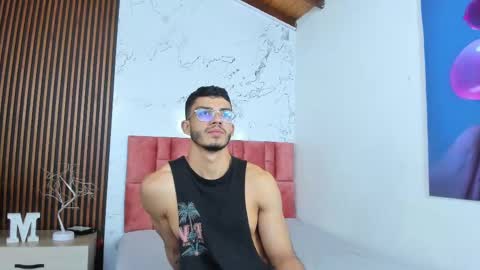 Axel  online show from 12.03.24