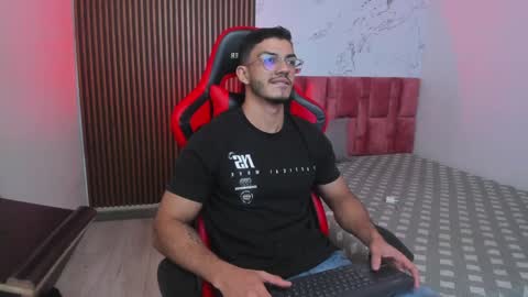 Axel  online show from 12.29.24