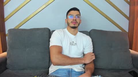 Axel  online show from 01.20.25