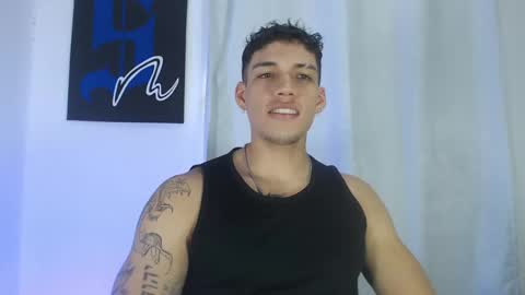 INDEPENDENT MODEL  online show from 02.19.25