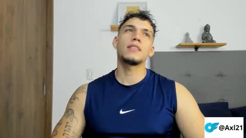 INDEPENDENT MODEL  online show from 11.01.25