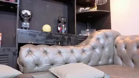 Axel  online show from 05.13.26