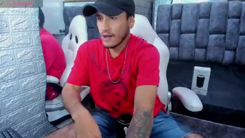 Axell Cross2 online show from 02.17.25