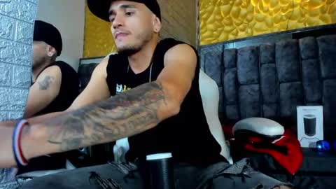 Axell Cross2 online show from 03.06.25